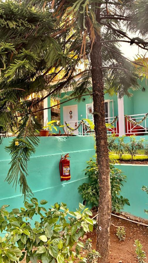 Stan-Inn, North Goa, Vagator, With Strong Wifi,Free Private Parking & Kitchen, Can Cook Where You Stay ภายนอก รูปภาพ